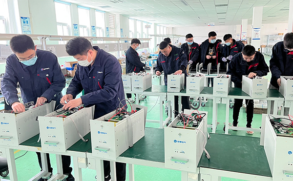 并聯型成套磷酸鐵鋰電池組成品 并聯型成套磷酸鐵鋰電池組成品